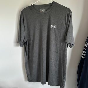 Large Men’s UnderArmor T Shirt